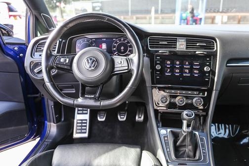 2019 Volkswagen Golf R 2.0T Manual