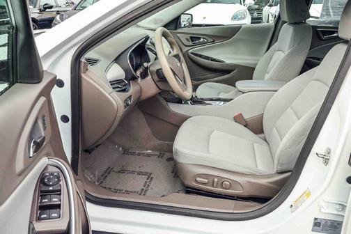 2021 Chevrolet Malibu FWD LT