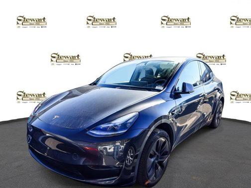 2024 Tesla Model Y Long Range Dual Motor All-Wheel Drive