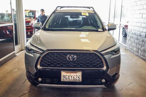 2023 Toyota Corolla Cross XLE