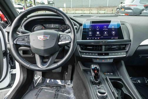 2023 Cadillac CT5 Luxury