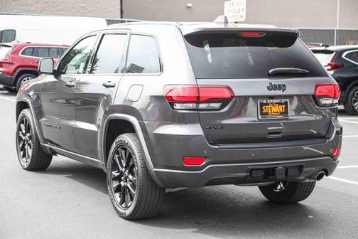 2021 Jeep Grand Cherokee Laredo