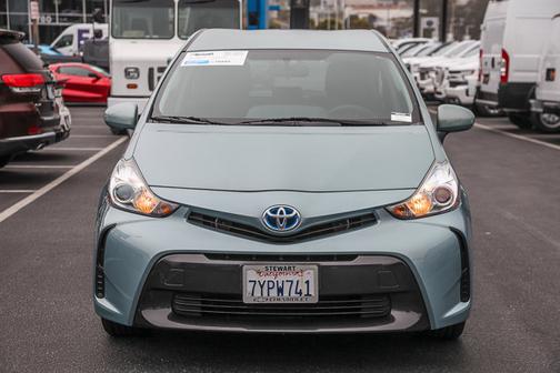 2017 Toyota Prius v Two
