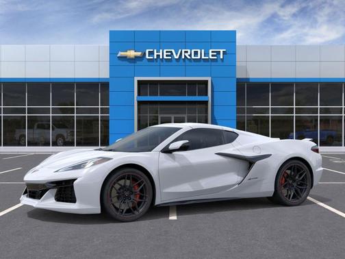 Arctic White 2025 Chevrolet Corvette Z06