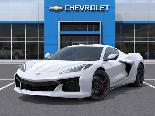 Arctic White 2025 Chevrolet Corvette Z06