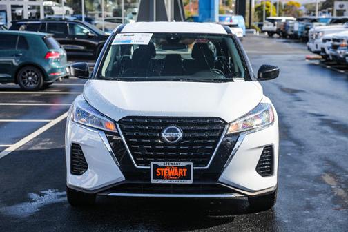 2021 Nissan Kicks S