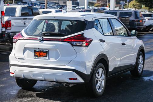 2021 Nissan Kicks S