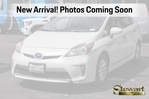2014 Toyota Prius Plug-in Advanced