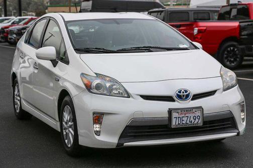 2014 Toyota Prius Plug-in Advanced