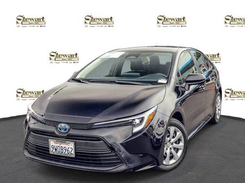 2025 Toyota Corolla Hybrid SE