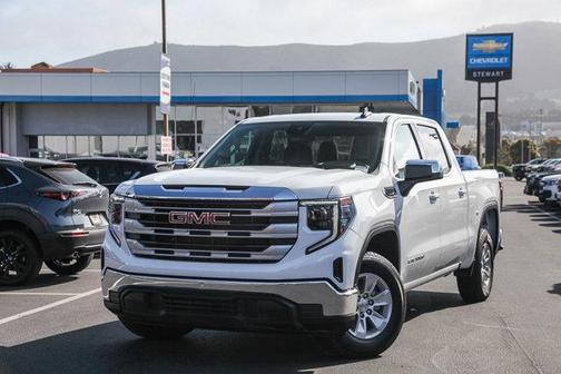 2024 GMC Sierra 1500 SLE
