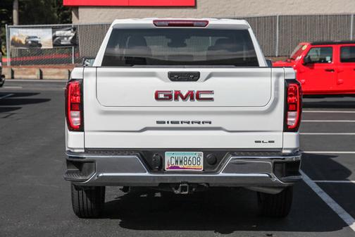 2024 GMC Sierra 1500 SLE
