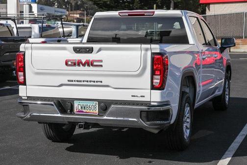 2024 GMC Sierra 1500 SLE