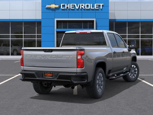 Sterling Gray Metallic 2026 Chevrolet Silverado 2500 Custom
