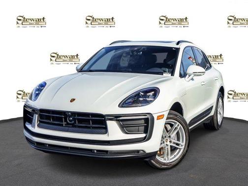 2023 Porsche Macan Base