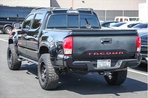 2018 Toyota Tacoma SR