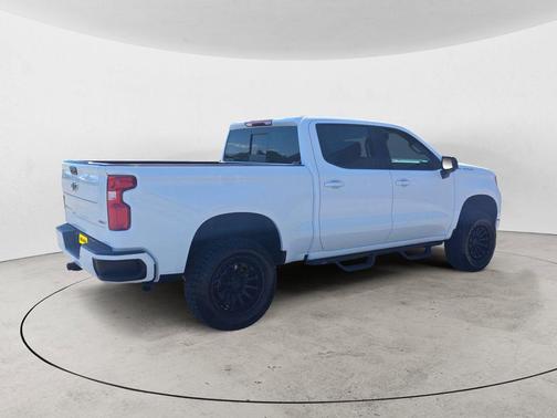 Summit White 2024 Chevrolet Silverado 1500 RST