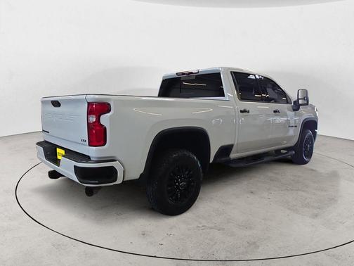 Summit White 2022 Chevrolet Silverado 2500 LTZ