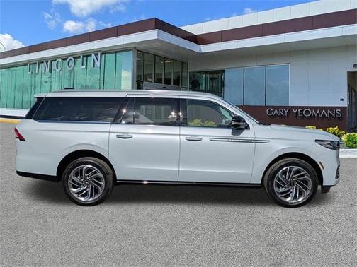 2026 Lincoln Navigator L Reserve