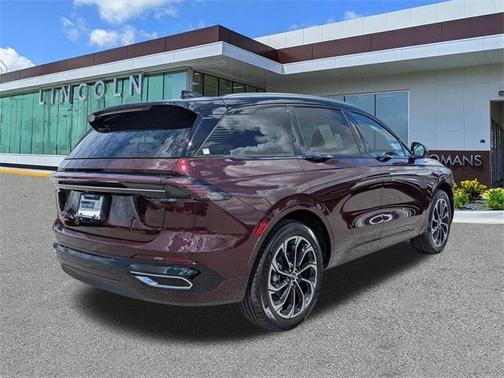 2025 Lincoln Nautilus Reserve