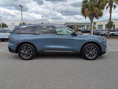Blue Metallic 2026 Lincoln Nautilus Premiere