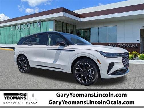 2025 Lincoln Nautilus Reserve