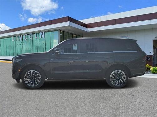 2025 Lincoln Navigator Black Label