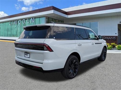 2025 Lincoln Navigator Reserve