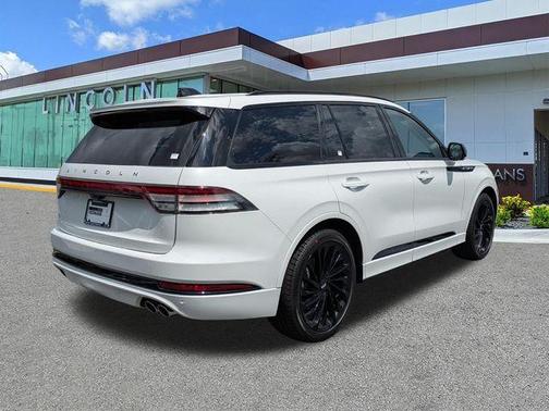 White Metallic 2026 Lincoln Aviator Reserve AWD
