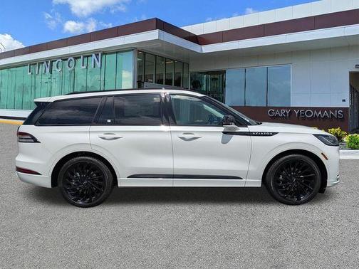 White Metallic 2026 Lincoln Aviator Reserve AWD