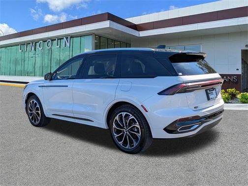 2025 Lincoln Nautilus Reserve