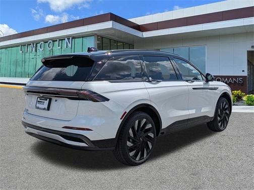 2025 Lincoln Nautilus Reserve