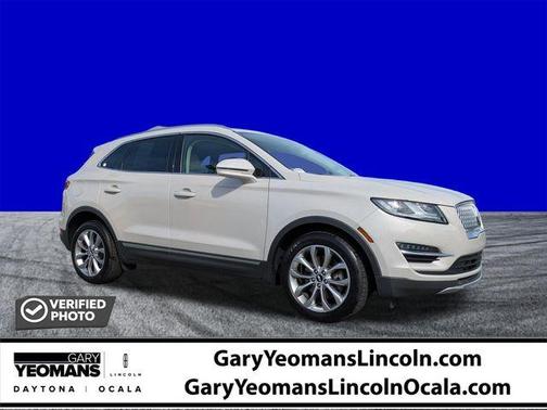Pearl Metallic 2019 Lincoln MKC Select