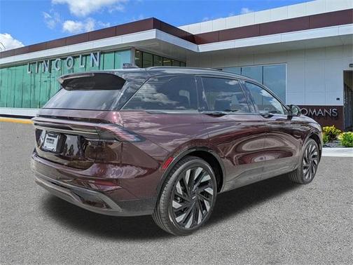 2025 Lincoln Nautilus Reserve