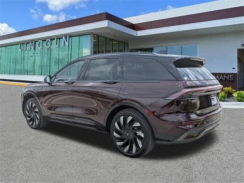 2025 Lincoln Nautilus Reserve