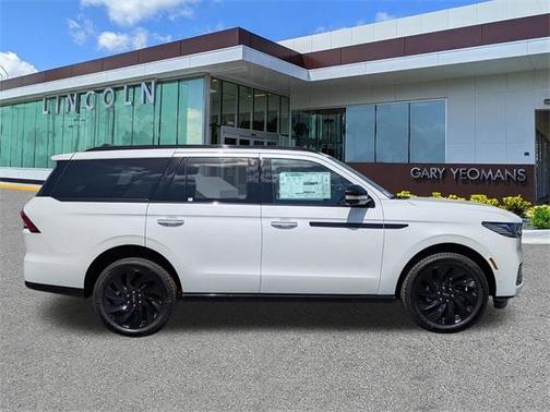 2025 Lincoln Navigator Reserve