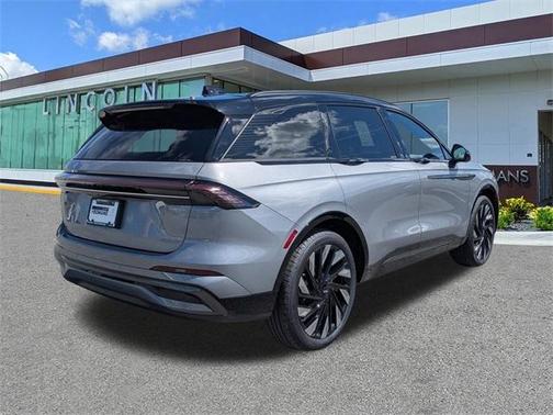 2025 Lincoln Nautilus Reserve