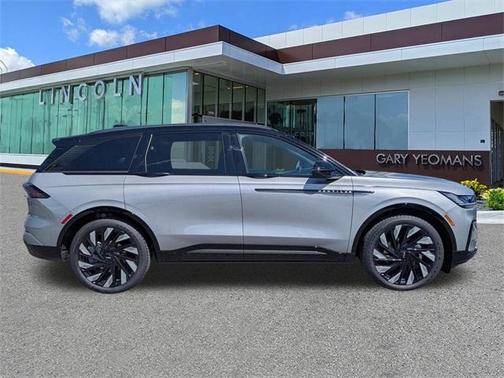 2025 Lincoln Nautilus Reserve