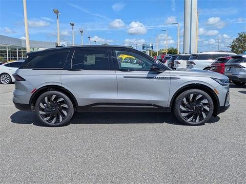 2025 Lincoln Nautilus Reserve