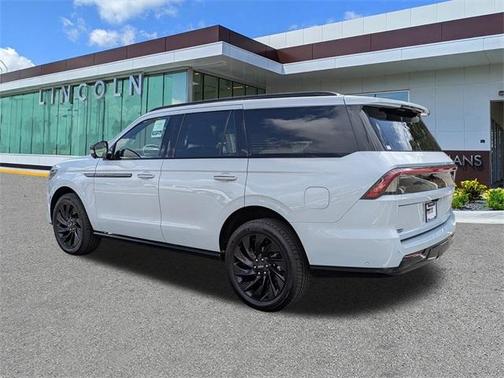 2025 Lincoln Navigator Reserve