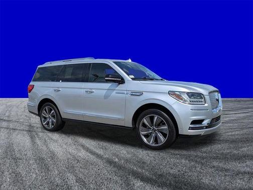 Ingot Silver 2019 Lincoln Navigator Reserve