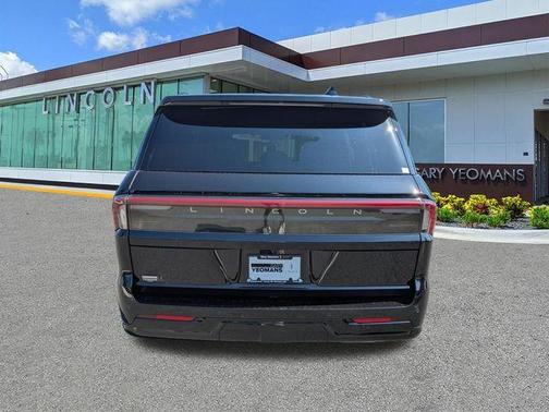 Black Metallic 2026 Lincoln Navigator Reserve
