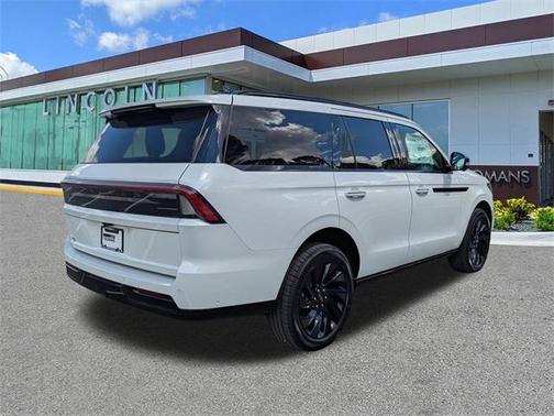 2025 Lincoln Navigator Reserve