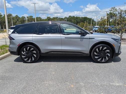 2025 Lincoln Nautilus Reserve