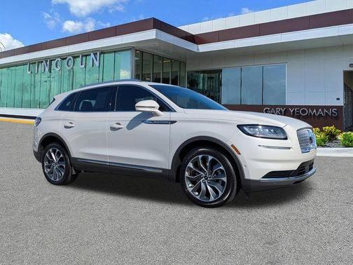 Ceramic Pearl Metallic Tinted Clearcoat 2023 Lincoln Nautilus Reserve