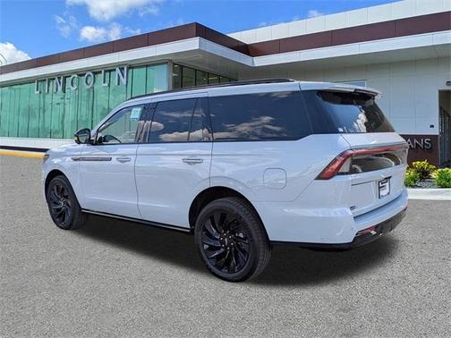 2025 Lincoln Navigator Reserve