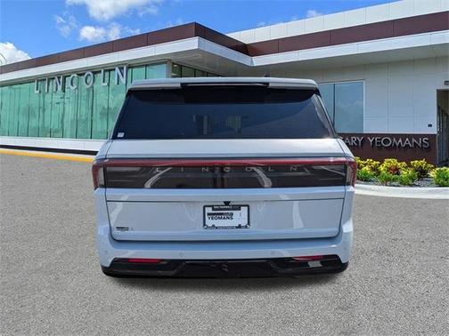 2025 Lincoln Navigator Reserve