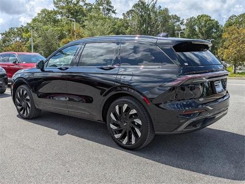 2025 Lincoln Nautilus Reserve