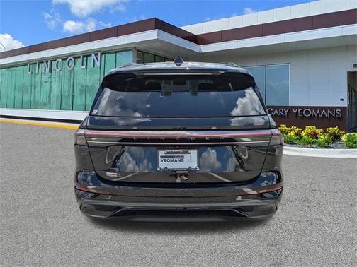 2025 Lincoln Nautilus Reserve