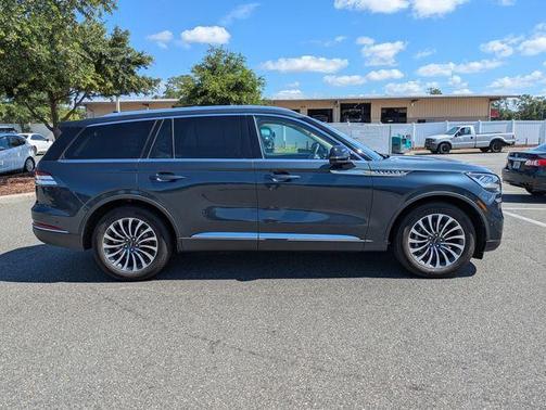 Blue Metallic 2022 Lincoln Aviator Reserve RWD